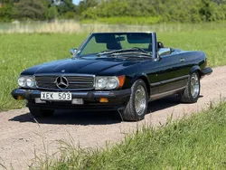 Svart Begagnad 1989 Mercedes 560 Cab | 298 000 kr