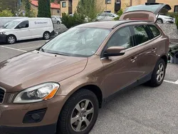 Brun Begagnad 2010 Volvo XC60 Momentum SUV | 90 000 kr (Bra pris)