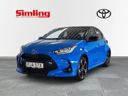 Blå Begagnad 2024 Toyota Yaris Hybrid Edition Halvkombi | 299 900 kr (Lite dyr)