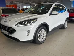 Vit Begagnad 2021 Ford Kuga SUV | 279 900 kr (Marknadspris)