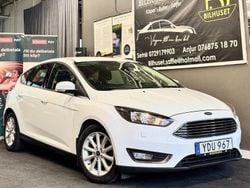 Vit Begagnad 2016 Ford Focus Titanium Halvkombi | 79 900 kr (Bra pris)