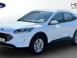 Vit (white) Begagnad 2022 Ford Kuga Titanium SUV | 244 900 kr (Marknadspris)