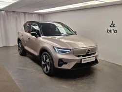 Ljusgrå Begagnad 2023 Volvo XC40 Core SUV | 434 000 kr