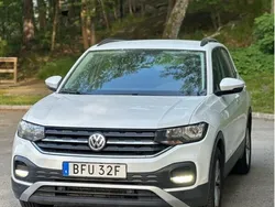 Vit Begagnad 2020 VW T-Cross SUV | 154 950 kr (Marknadspris)
