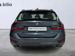 BMW 330e