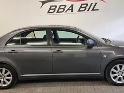 Grå Begagnad 2006 Toyota Avensis Sedan | 39 000 kr (Lite dyr)