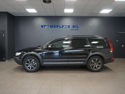 Svart Begagnad 2016 Volvo XC70 Momentum SUV | 149 500 kr (Bra pris)