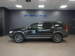 Svart Begagnad 2016 Volvo XC70 Momentum SUV | 149 500 kr (Marknadspris)