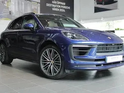 Mörkblå Begagnad 2023 Porsche Macan S SUV | 795 000 kr (Marknadspris)