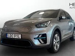 Grå (grey) Begagnad 2022 Kia e-Niro Advance SUV | 279 900 kr (Marknadspris)