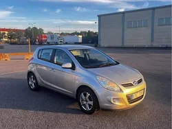 Silver Begagnad 2011 Hyundai i20 Select Halvkombi | 38 500 kr (Bra pris)