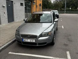 Silver Begagnad 2006 Volvo V50 Kombi | 29 000 kr (Marknadspris)