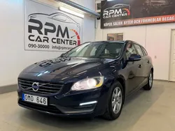 Blå Begagnad 2014 Volvo V60 Kinetic Kombi | 139 900 kr (Marknadspris)