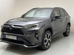 Grå Begagnad 2021 Toyota RAV4 Premium SUV | 299 000 kr