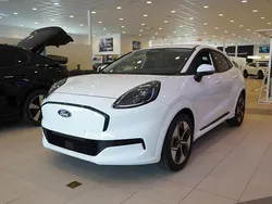 Vit (frozen white solid) Ny 2025 Ford Puma Gen-E SUV | 393 000 kr