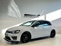 Vit Begagnad 2015 VW Golf VII R Halvkombi | 259 900 kr (Dyr)