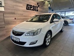 Vit Begagnad 2010 Opel Astra Enjoy Halvkombi | 59 000 kr (Marknadspris)