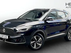 Svart (black) Begagnad 2022 MG ZS Comfort Sedan | 244 900 kr (Superpris)