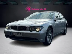 Ljusgrå Begagnad 2001 BMW 745 Sedan | 79 900 kr