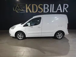 Vit Begagnad 2014 Peugeot Partner Minibuss | 75 000 kr (Lite dyr)