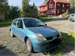 Blå Begagnad 2006 Renault Clio R.S. Authentique Halvkombi | 6 000 kr (Superpris)