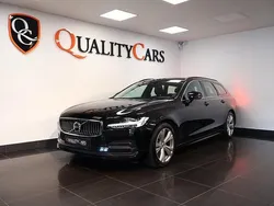 Svart Begagnad 2022 Volvo V90 Momentum Kombi | 239 000 kr (Bra pris)