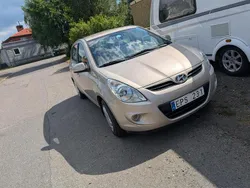 Silver Begagnad 2011 Hyundai i20 Select Halvkombi | 42 000 kr (Marknadspris)