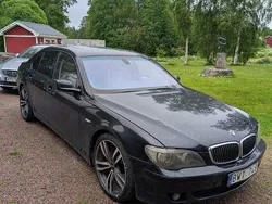 Svart Begagnad 2006 BMW 750 Sport Line Sedan | 65 000 kr (Marknadspris)
