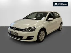 Vit Begagnad 2014 VW Golf VII Halvkombi | 129 000 kr (Marknadspris)