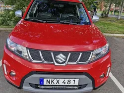 Röd Begagnad 2017 Suzuki Vitara SUV | 149 900 kr (Bra pris)