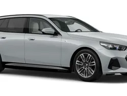 Grå Ny 2025 BMW 530e M Sport Kombi | 723 700 kr (Marknadspris)