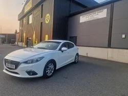 Vit Begagnad 2013 Mazda 3 Inclusive Halvkombi | 89 900 kr (Marknadspris)