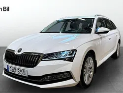 Vit Begagnad 2021 Skoda Superb Style Kombi | 289 900 kr (Superpris)