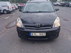 Svart Begagnad 2006 Toyota Corolla Verso Minibuss | 33 000 kr (Bra pris)