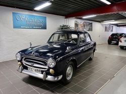 Mörkblå Begagnad 1963 Peugeot 403 Sedan | 75 000 kr