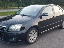 Svart Begagnad 2008 Toyota Avensis Sedan | 58 000 kr (Marknadspris)