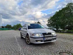 Silver Begagnad 2006 Skoda Octavia vRS Halvkombi | 19 000 kr (Marknadspris)