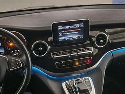 Svart Begagnad 2019 Mercedes V250 Avantgarde Minibuss | 465 000 kr (Marknadspris)