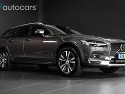 Grå Begagnad 2020 Volvo V90 CC Kombi | 398 750 kr (Dyr)