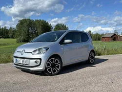 Silver Begagnad 2012 VW up! high up! Halvkombi | 41 000 kr (Marknadspris)