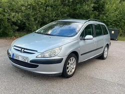 Ljusgrå Begagnad 2003 Peugeot 307 Kombi | 19 900 kr (Bra pris)