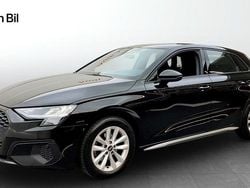Svart Begagnad 2022 Audi A3 Sportback Proline Halvkombi | 249 000 kr (Marknadspris)