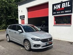 Grå Begagnad 2017 Fiat Tipo Kombi | 109 900 kr (Marknadspris)