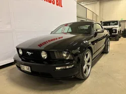 Svart Begagnad 2005 Ford Mustang GT Convertible Cab | 244 900 kr (Superpris)