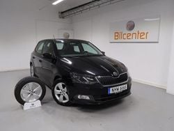 Svart Begagnad 2016 Skoda Fabia Sport Halvkombi | 79 900 kr (Marknadspris)