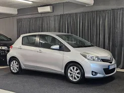Silver Begagnad 2012 Toyota Yaris Active Halvkombi | 79 900 kr (Lite dyr)
