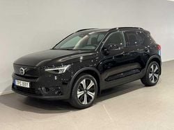 Svart Begagnad 2022 Volvo XC40 Plus SUV | 349 500 kr