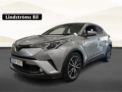 Mörkgrå Begagnad 2017 Toyota C-HR Executive SUV | 194 900 kr (Marknadspris)