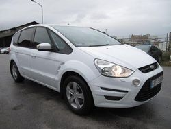 Vit Begagnad 2010 Ford S-MAX S Minibuss | 49 000 kr