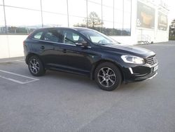 Svart Begagnad 2015 Volvo XC60 Ocean Race SUV | 184 900 kr (Marknadspris)